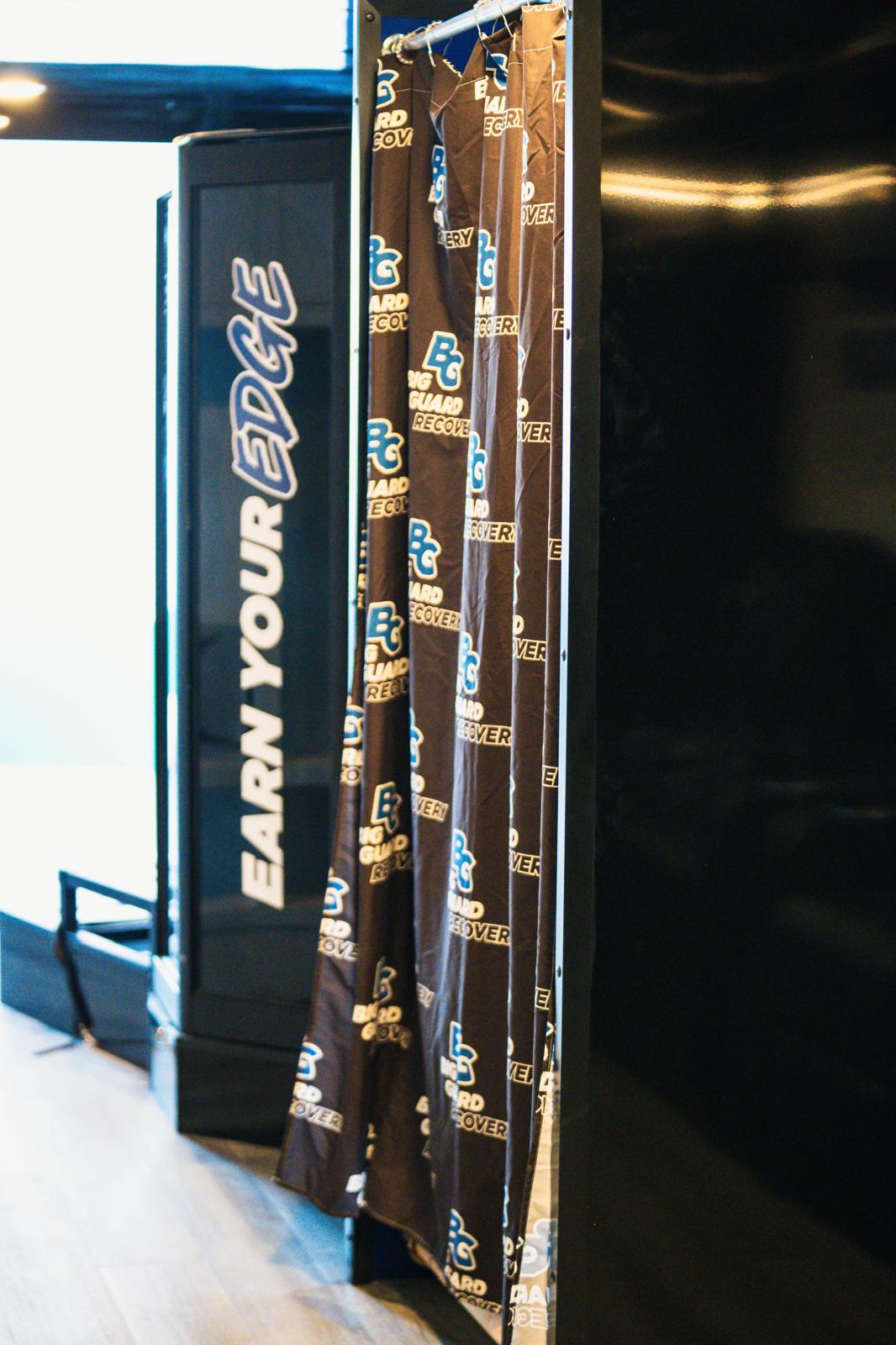 Branded entry — Earn Your Edge