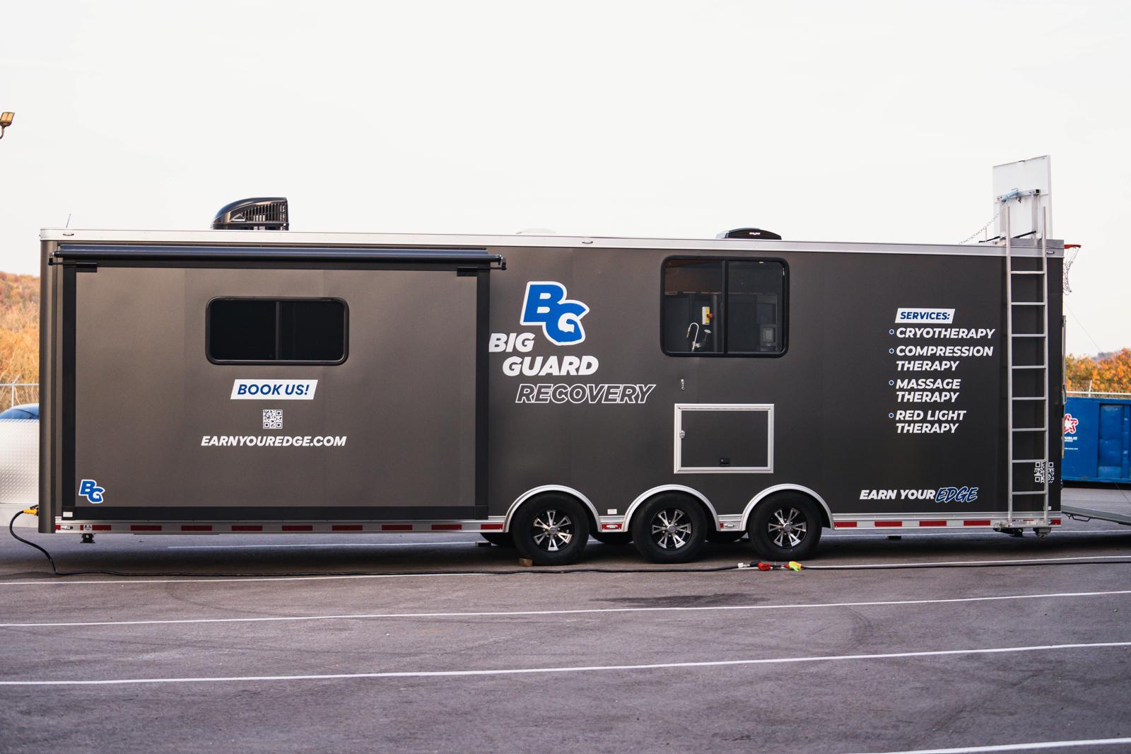 Brand-wrap detail — Big Guard Recovery